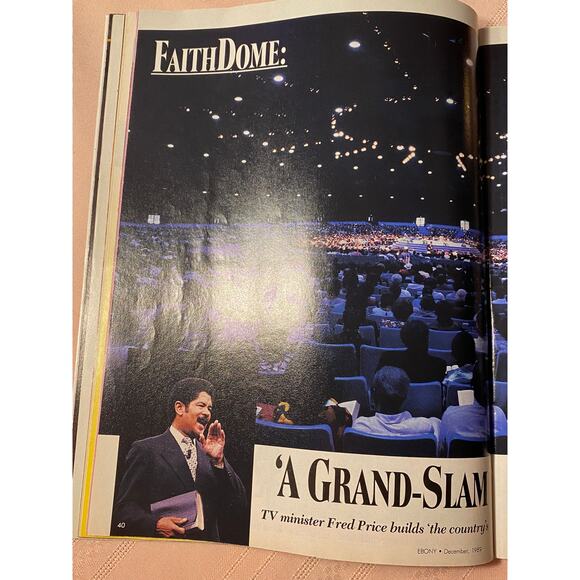 EBONY Magazine December 1989 Featuring Miss America Debbye Turner - Picture 11 of 16